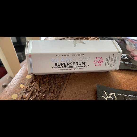 Glam Glow skincare kit - Picture 4 of 5